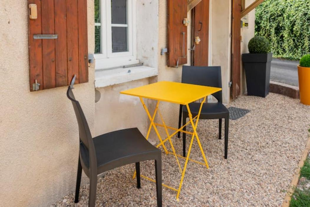 Black & Y'Hello T2 : Wifi/Parking/ 5' Centre-Ville Angouleme Bagian luar foto